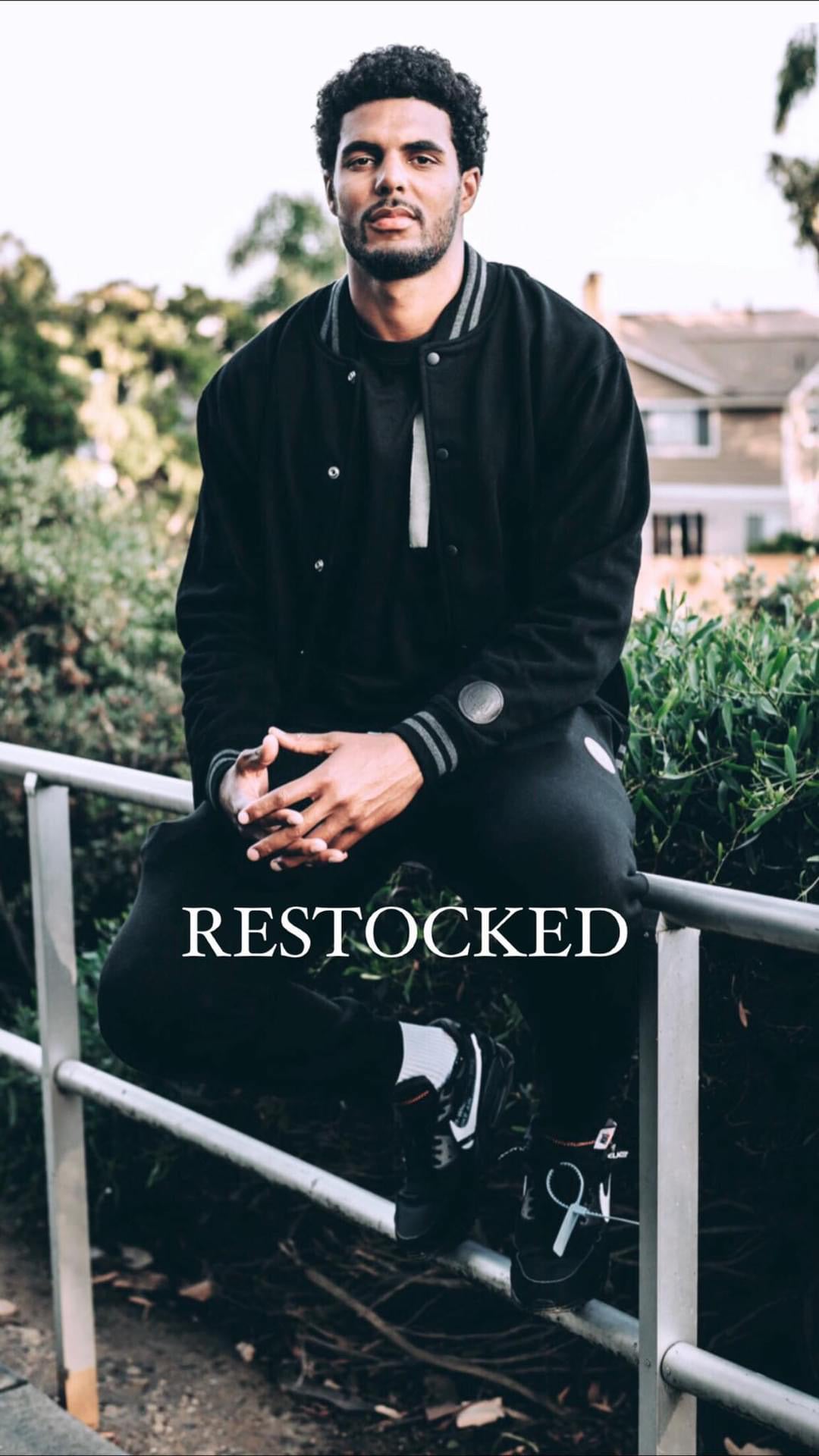 【Size：XL】everyone j.30000 varsity jacket everyone varsity jacket. illustrations by j.30000. spacious